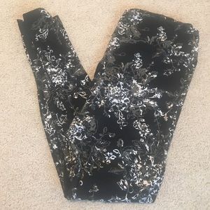 Lularoe TC floral black background leggings